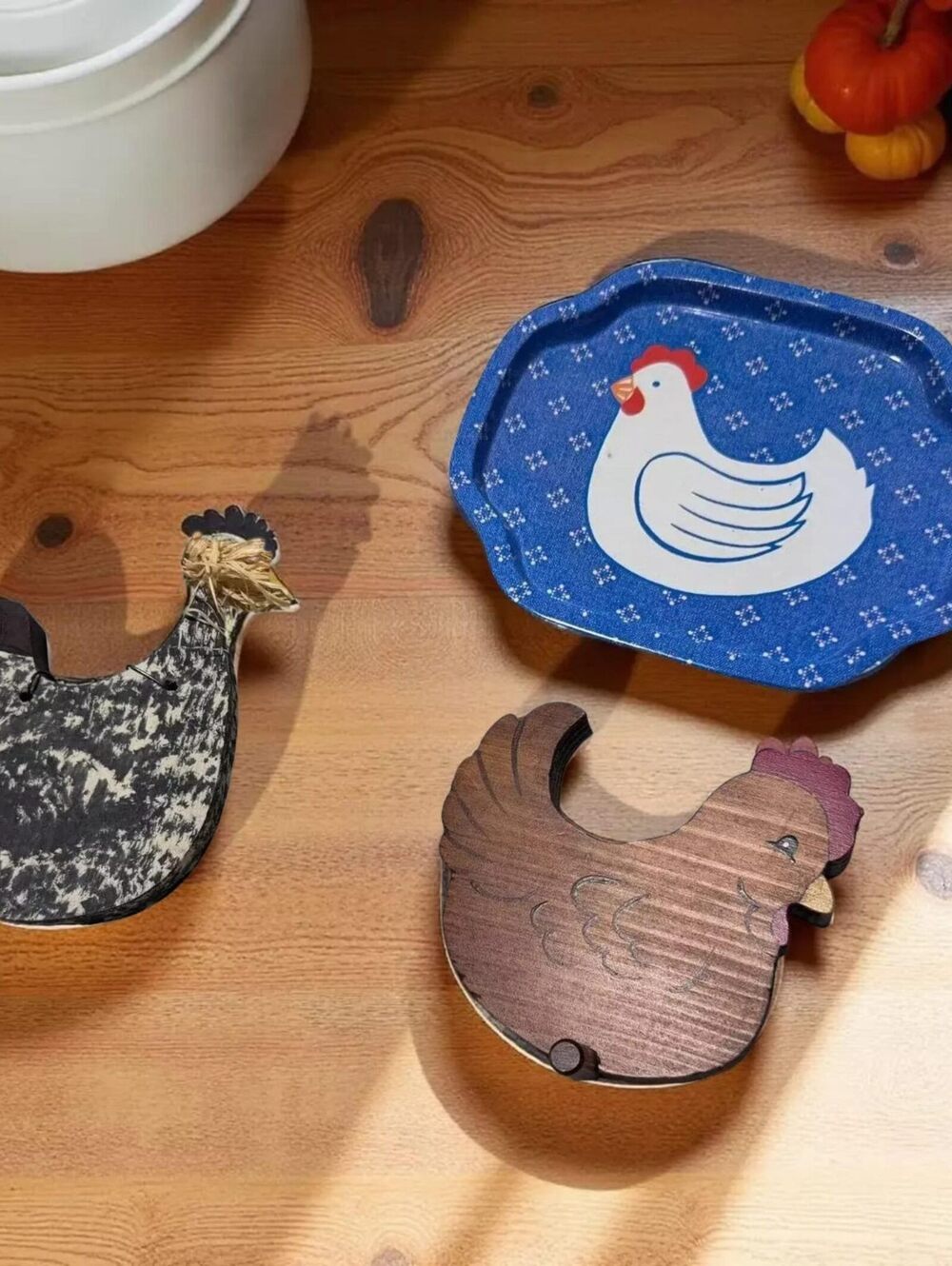 Set of 3 Vintage Farmhouse Hen Wall Hangings - Hand-Painted Wood Ornament, Blue